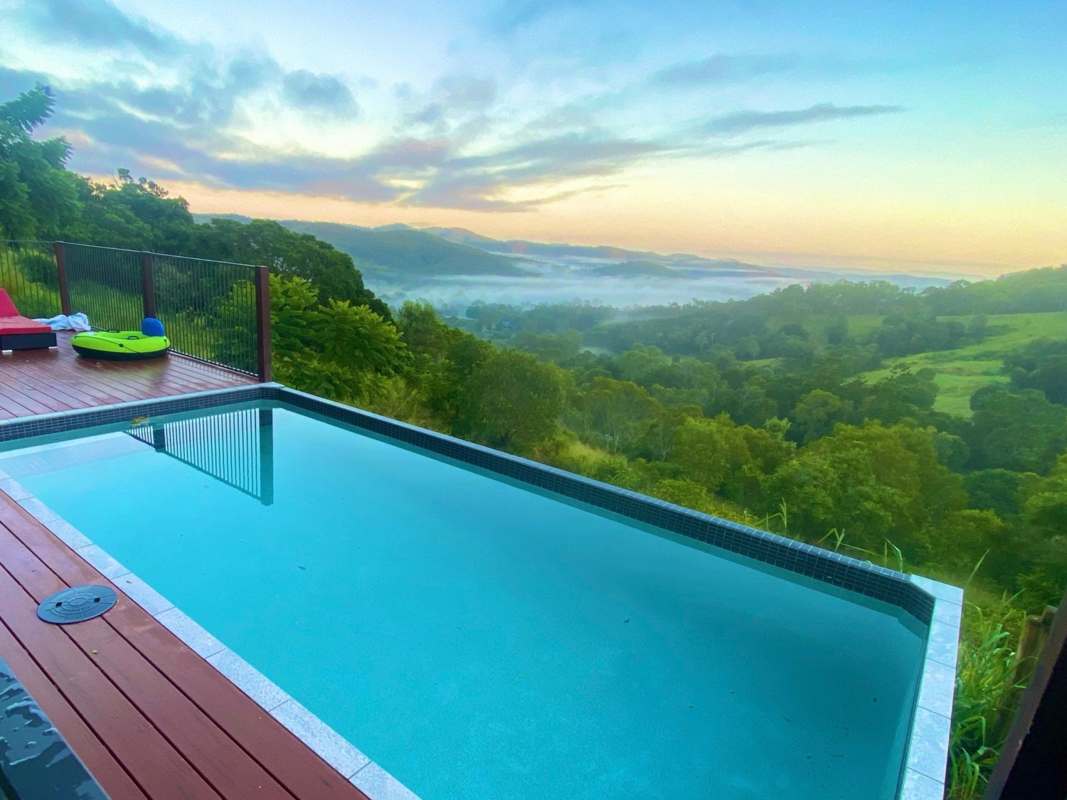 DIPP63 plunge pool with a view